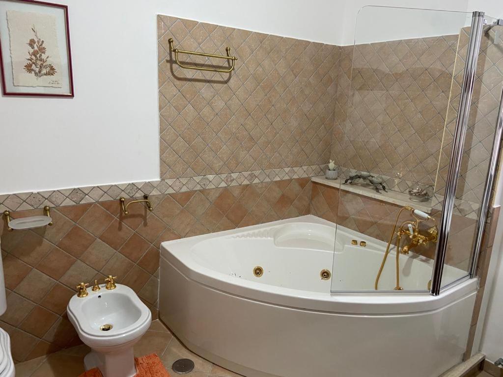 Villa Rosella Appartamento 2 - Con Piscina - 150 M Dal Mare Casa Margherita Dış mekan fotoğraf